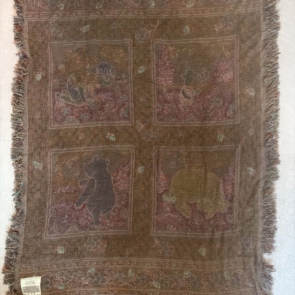 Disney Pastel Tapestry with Winnie the Pooh Characters - Picture 9 of 9